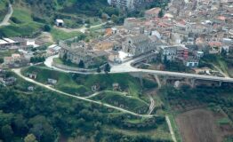 1325236347-1610338240-panorama_Palazzo_San_Gervasio_PZ