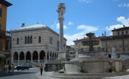 1326802548-1812651879-piazza_libertA__3