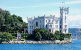 1327938439-182235398-Castello_di_Miramare_from_the_sea_2