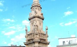 1328639177-1394433891-Obelisco-s-Oronzo_1