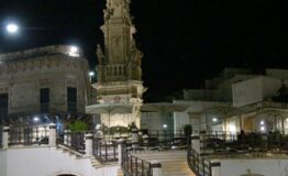 1328639177-1394433891-Obelisco-s-Oronzo_2