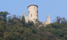 1331293759-41349092-LAGO_D_ISEO_MONTEISOLA_MENZINO_CASTELLO_PROVINCIA_DI_BRESCIA_TURISMO_FOTO_MERIGHI