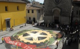 1333107631-192373244-infiorata_appennino