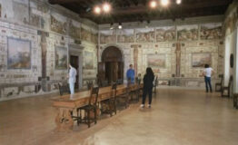 1335259360-1895812254-SalonePinacoteca