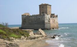 1346668379-2672641-1280px-Torre_astura2