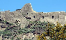 1355501428-1396463082-castelsardo-doria