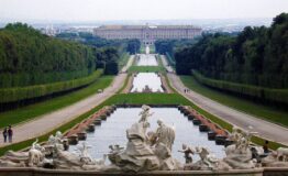 1519229613_Gara-di-Canottaggio-con-Oxford-Cambridge-nelle-fontane-della-Reggia-di-Caserta