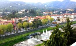 1521710026_lungofiume_con_fontane_Pescia