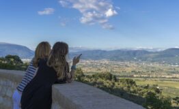 1588847299_Montefalco_balcone_Umbria