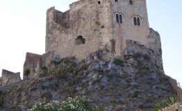 Castello_Rufo_Ruffo_Scaletta_Superiore