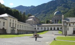 Oropa_Chiostro_del_Santuario